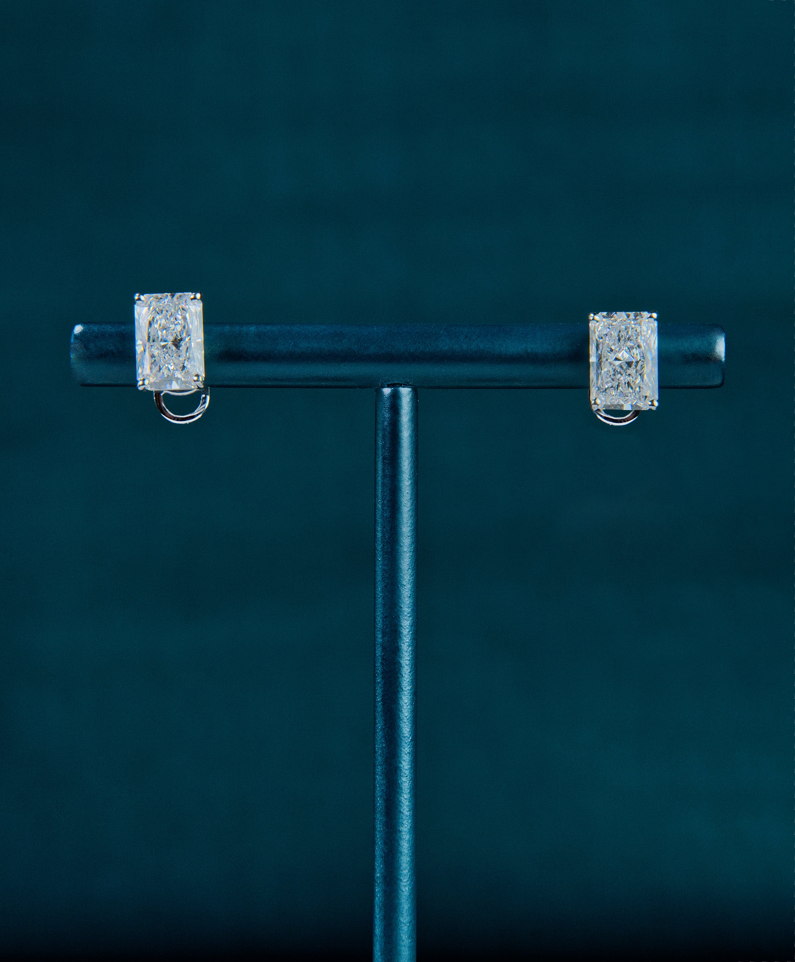 Classic Radiant Studs